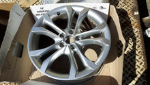 Load image into Gallery viewer, 1x Alufelge 18 Zoll 9.0&quot; 5x112 52ET Silber 8J0601025S Audi Tt Rim Wheel