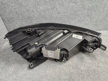 Laden Sie das Bild in den Galerie-Viewer, Frontscheinwerfer VW Passat 3J1941035 LED Links Scheinwerfer Headlight SCH7227896553lh