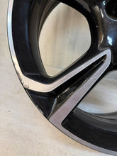 Laden Sie das Bild in den Galerie-Viewer, 1x Alufelge 17 Zoll 7.0" 4x108 38ET Glanz Schwarz 39182183 Opel Corsa F FEL2363241089sg
