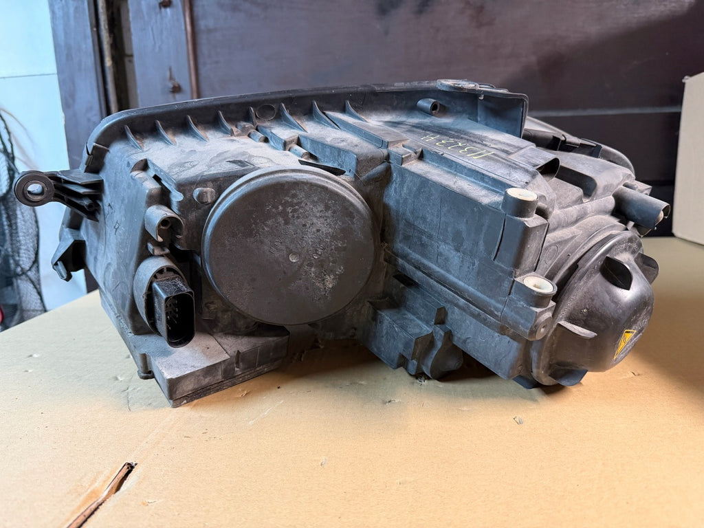 Frontscheinwerfer VW Touran Xenon Rechts Scheinwerfer Headlight SCH6218330676nz
