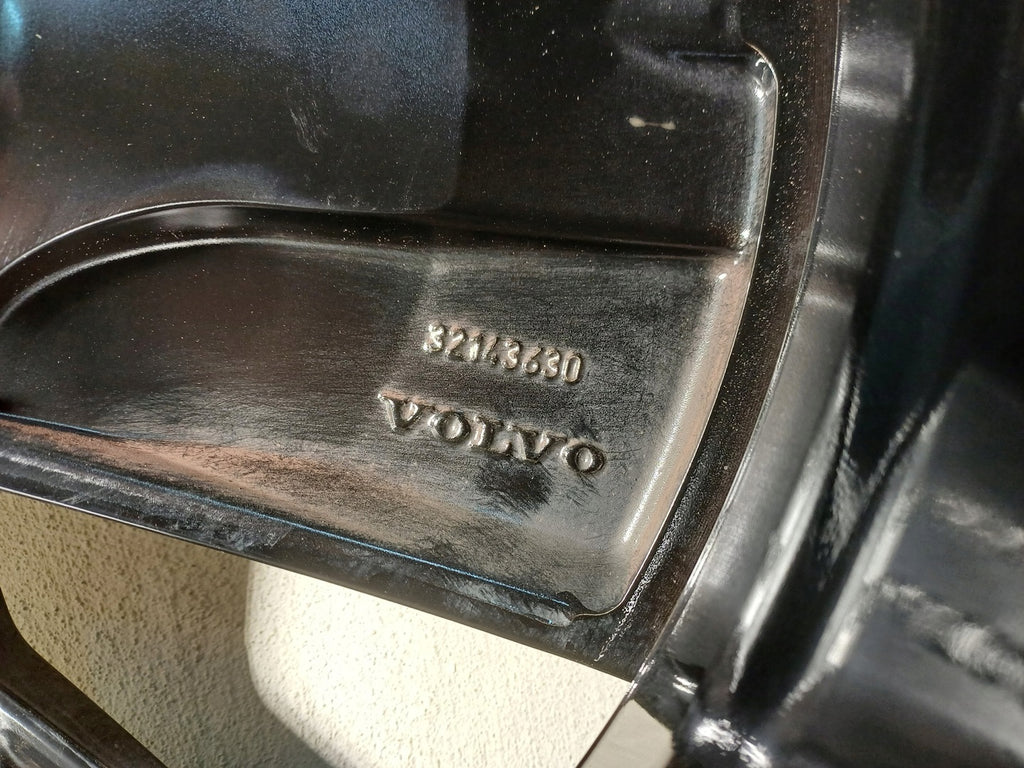 1x Alufelge 20 Zoll 9.0" 5x108 32143630 Volvo Xc40 Rim Wheel