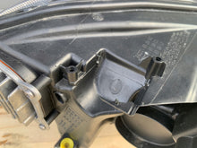 Laden Sie das Bild in den Galerie-Viewer, Frontscheinwerfer VW Taigo 2G7941005A Full LED FALSE Scheinwerfer Headlight SCH4587603943cl