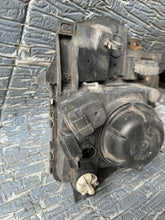 Load image into Gallery viewer, Frontscheinwerfer VW Transporter 701941010L Rechts Scheinwerfer Headlight