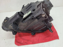 Load image into Gallery viewer, Frontscheinwerfer Hyundai Staria 92101CG000 Links Scheinwerfer Headlight SCH6735845230jl