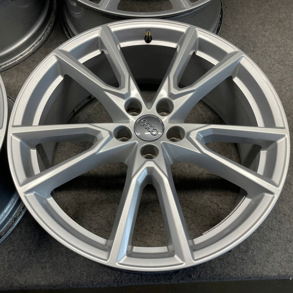 4x Alufelge 20 Zoll 8.0" 5x112 39ET Glanz Schwarz 80A071490A Audi Q5 Rim Wheel FEL9495892018od