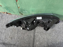 Laden Sie das Bild in den Galerie-Viewer, Frontscheinwerfer Renault Kadjar 260608385R Links Scheinwerfer Headlight SCH1288420254fr