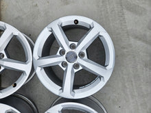 Laden Sie das Bild in den Galerie-Viewer, 4x Alufelge 16 Zoll 6.0" 5x112 43ET Glanz Silber 81A071496 Audi Q2 Rim Wheel FEL7152977141nl
