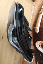 Laden Sie das Bild in den Galerie-Viewer, Frontscheinwerfer VW Golf VIII 5H1941059 LED Links Scheinwerfer Headlight SCH3867697251pj