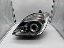 Laden Sie das Bild in den Galerie-Viewer, Frontscheinwerfer Mercedes-Benz Sprinter A9068200961 Links Headlight SCH7932632792hb
