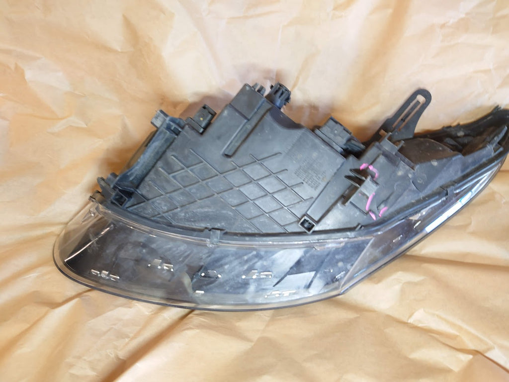 Frontscheinwerfer Renault Megane III 260100923R Rechts Scheinwerfer Headlight SCH4681574088uh