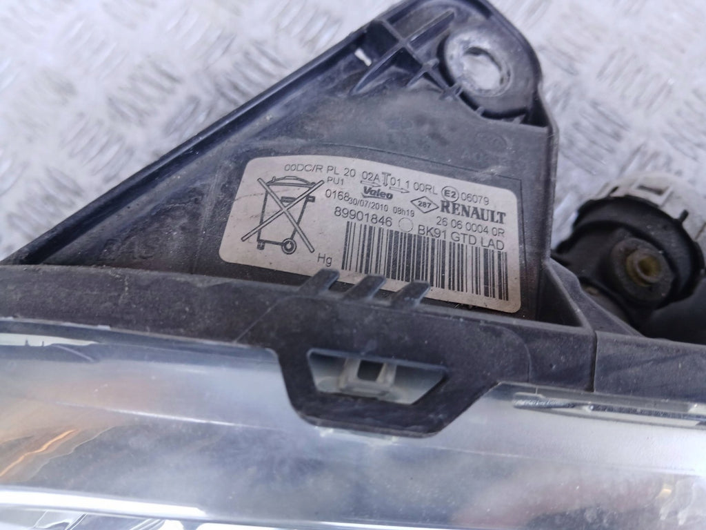 Frontscheinwerfer Renault Laguna III 260600040 Xenon Links Headlight SCH9833858648cq