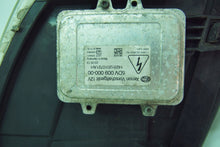 Load image into Gallery viewer, Frontscheinwerfer Mercedes-Benz Sprinter A9068201061 Xenon Rechts oder Links SCH3108095545fs
