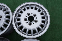 Laden Sie das Bild in den Galerie-Viewer, 4x Alufelge 15 Zoll 7.0" 5x120 47ET 1180069 BMW 3 E36 E46 Rim Wheel FEL7003757727ol
