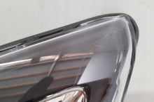 Laden Sie das Bild in den Galerie-Viewer, Frontscheinwerfer Ford Focus II 8M5113101CF Links Scheinwerfer Headlight SCH1848407876pa