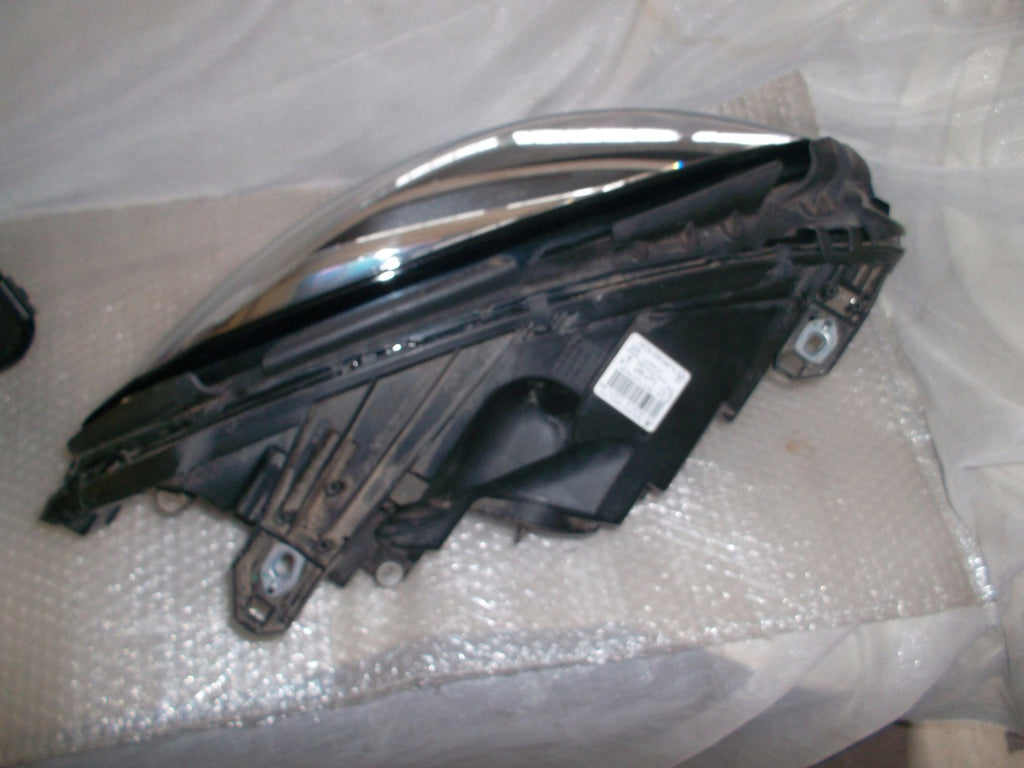 Frontscheinwerfer Mercedes-Benz W246 A2468205361 A2468205461 Rechts oder Links SCH8939690408ib