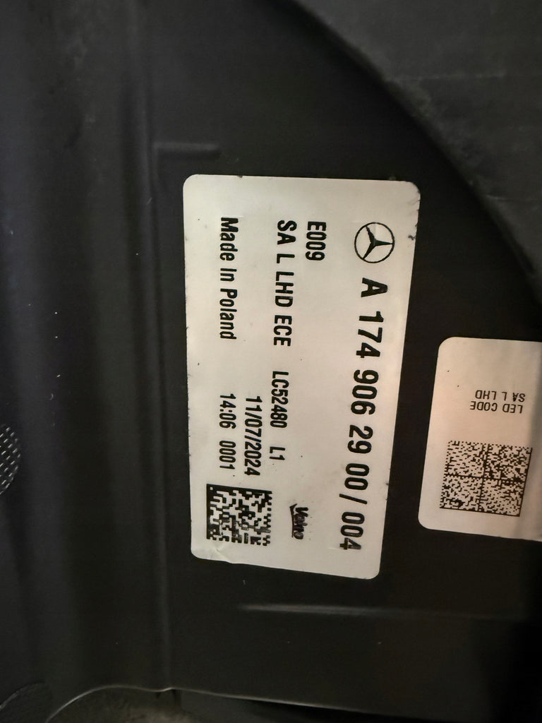 Frontscheinwerfer Mercedes-Benz Cla A1749064202 A1749062900 LED Ein Satz SCH7024610883im