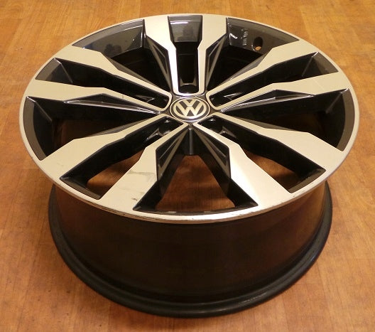 1x Alufelge 19 Zoll 8.0" 5x112 47ET Glanz Graphit 2GA601025F Mg T-Roc Rim Wheel FEL3429434940fw