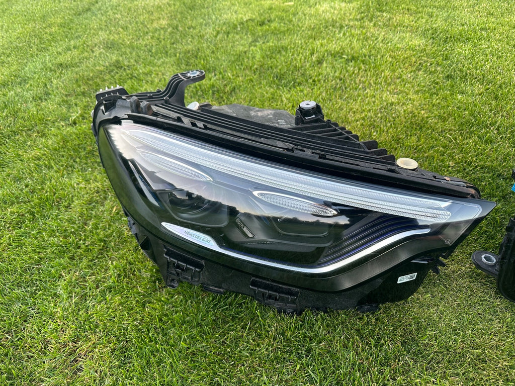 Frontscheinwerfer Mercedes-Benz Glc A2549066802 LED Rechts Headlight SCH4585254562jp
