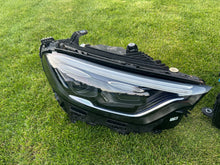 Laden Sie das Bild in den Galerie-Viewer, Frontscheinwerfer Mercedes-Benz Glc A2549066802 LED Rechts Headlight SCH4585254562jp