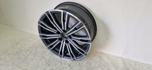 Laden Sie das Bild in den Galerie-Viewer, 1x Alufelge 18 Zoll 7.5" 5x112 25ET Glanz Graphit 8089890 BMW 3 G21 G20 Mg FEL7192474422ue