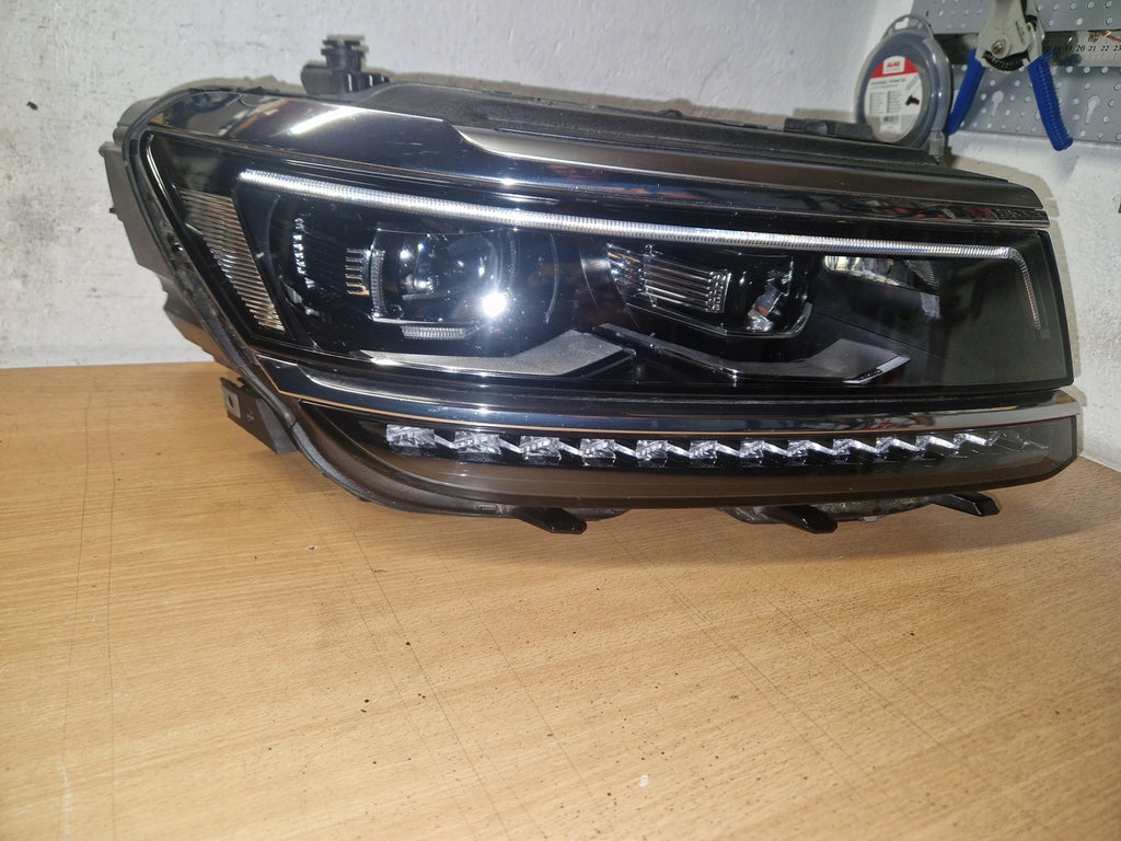 Frontscheinwerfer VW Tiguan Allspace LE15A6359 Full LED Rechts Headlight