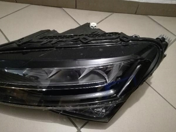 Frontscheinwerfer Skoda Superb III 3V1941015C LED Ein Stück (Rechts oder Links)