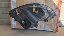Laden Sie das Bild in den Galerie-Viewer, Frontscheinwerfer Mercedes-Benz W205 A2059063703 LED Links Headlight SCH5873756260gu