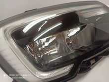 Laden Sie das Bild in den Galerie-Viewer, Frontscheinwerfer Renault Master III 260105567R LED Rechts oder Links