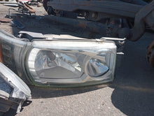 Laden Sie das Bild in den Galerie-Viewer, Frontscheinwerfer Volvo I 2416107 2416124 Ein Satz Scheinwerfer Headlight SCH2762530713mk