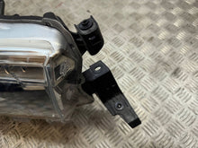 Laden Sie das Bild in den Galerie-Viewer, Frontscheinwerfer Toyota Hilux 85122000 Xenon Rechts Scheinwerfer Headlight SCH4774144497qq