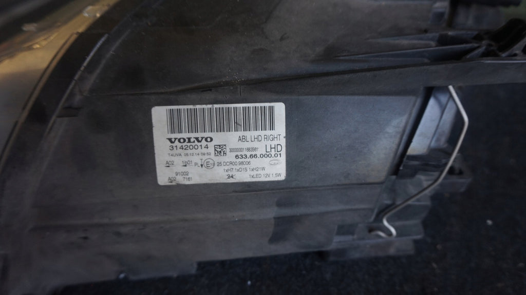 Frontscheinwerfer Volvo V70 S80 31420014 Xenon Rechts Scheinwerfer Headlight SCH2467203499ya