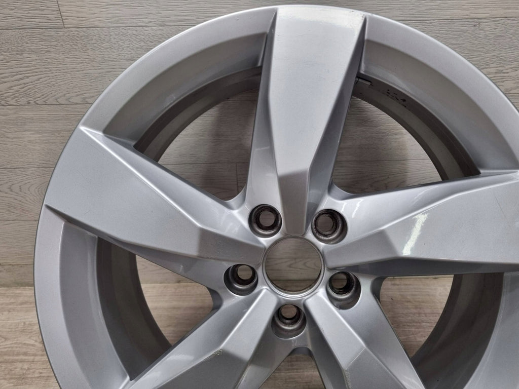 1x Alufelge 17 Zoll 6.5" 5x100 39ET Glanz Silber 2GM601025A VW T-Cross Rim Wheel FEL1770833189li
