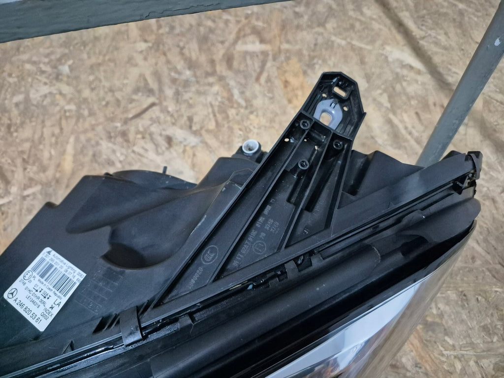 Frontscheinwerfer Mercedes-Benz A2468205361 Links Scheinwerfer Headlight SCH2224773699jk