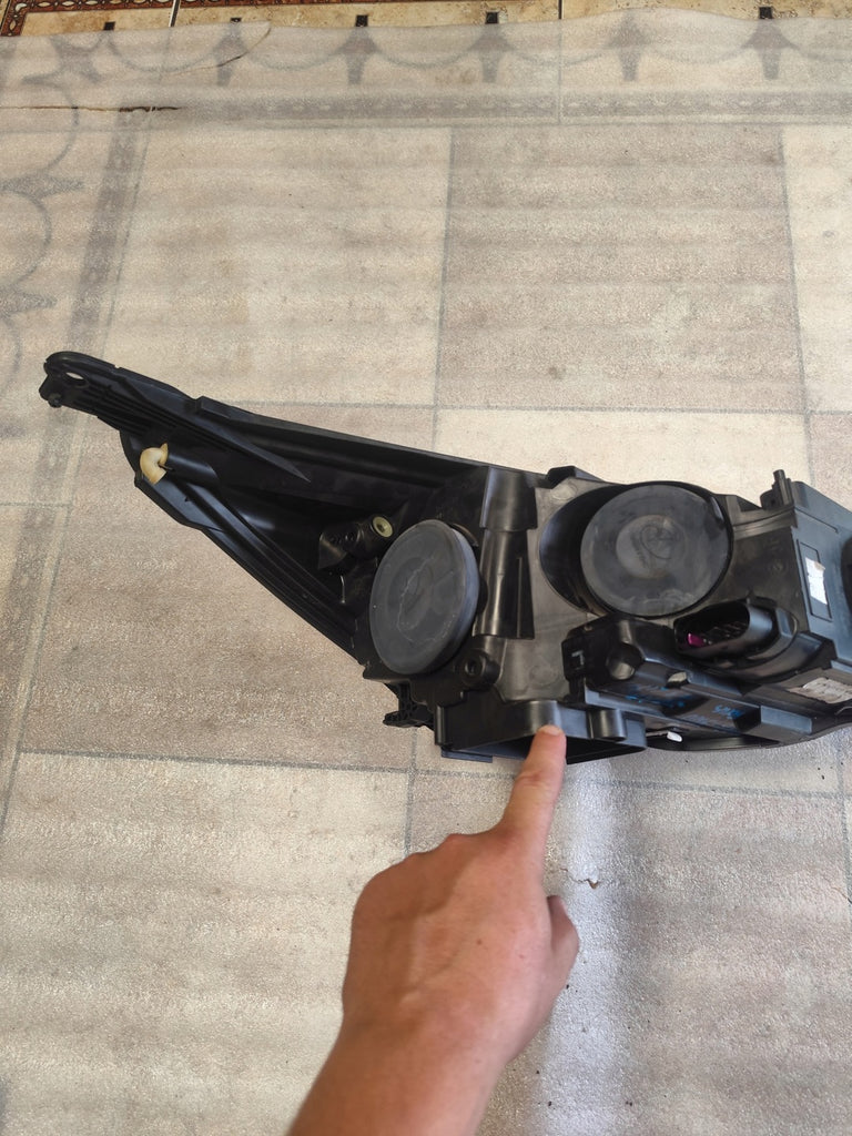 Frontscheinwerfer Ford F1EB13W030AB Ein Stück (Rechts oder Links) Headlight SCH3706728382ir