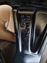 Load image into Gallery viewer, 1x Alufelge 17 Zoll 7.0&quot; 5x112 A2054019100 Mercedes-Benz W205 Rim Wheel