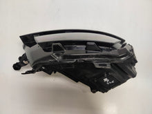 Laden Sie das Bild in den Galerie-Viewer, Frontscheinwerfer Skoda Kamiq 658941015B Full LED Links Scheinwerfer Headlight SCH2032611634fm