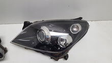 Load image into Gallery viewer, Frontscheinwerfer Opel Astra 13252433 Xenon Links Scheinwerfer Headlight