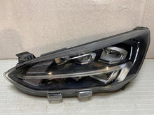 Laden Sie das Bild in den Galerie-Viewer, Frontscheinwerfer Ford Focus MX7B-13E015-EB Full LED Links Headlight SCH3212114460oo