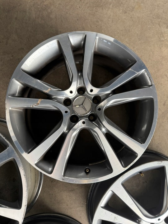 4x Alufelge 19 Zoll 8.0" 5x112 44ET Glanz Graphit A2074011902 Mercedes-Benz L Mg FEL2379467044oy