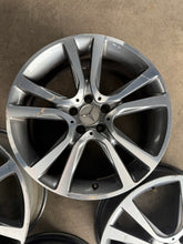 Load image into Gallery viewer, 4x Alufelge 19 Zoll 8.0" 5x112 44ET Glanz Graphit A2074011902 Mercedes-Benz L Mg FEL2379467044oy