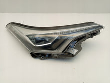 Laden Sie das Bild in den Galerie-Viewer, Frontscheinwerfer Toyota Chr C-Hr 81110-F4070-00 Rechts Scheinwerfer Headlight SCH7670499752tf