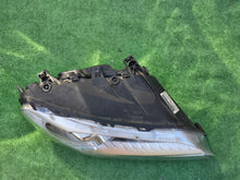 Load image into Gallery viewer, Frontscheinwerfer Volvo Xc70 31420014 Xenon Rechts Scheinwerfer Headlight SCH7590821146wn