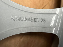 Load image into Gallery viewer, 1x Alufelge 18 Zoll 8.5" 5x112 35ET Glanz Silber 512-858-35 Mercedes-Benz FEL5255058676xr