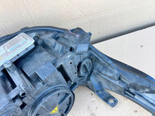 Laden Sie das Bild in den Galerie-Viewer, Frontscheinwerfer Land Rover Range I Sport L494 DK6213W030EH Links Headlight SCH8212568656bf