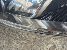 Laden Sie das Bild in den Galerie-Viewer, Frontscheinwerfer Kia Ceed LED Ein Stück (Rechts oder Links) Headlight