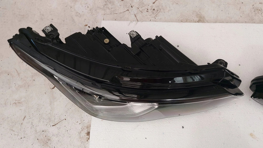 Frontscheinwerfer VW Golf VIII 5H1941036C 5H1941077G LED Ein Satz Headlight SCH2124368601xk