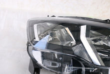 Laden Sie das Bild in den Galerie-Viewer, Frontscheinwerfer Peugeot Partner Rifter 9816826880 Rechts Headlight