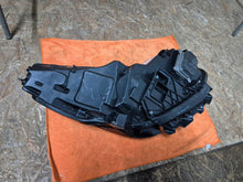 Load image into Gallery viewer, Frontscheinwerfer Tesla 3 1514952-00-C Links Scheinwerfer Headlight SCH3791655983zm