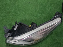 Laden Sie das Bild in den Galerie-Viewer, Frontscheinwerfer Ford Kuga CV44-13D155-AG Bi-Xenon Links Scheinwerfer Headlight SCH9310723033sx