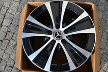 Load image into Gallery viewer, 1x Alufelge 18 Zoll 9.0&quot; 5x112 52,5ET A2134015300 Mercedes-Benz W213 Rim Wheel